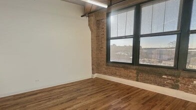 1200 W 35th St, Chicago, IL à louer - Vidéo sur l’annonce professionnelle