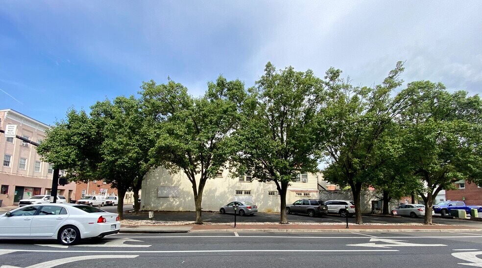1 N Braddock St, Winchester, VA à vendre - Photo de l’immeuble – Image 3 sur 7