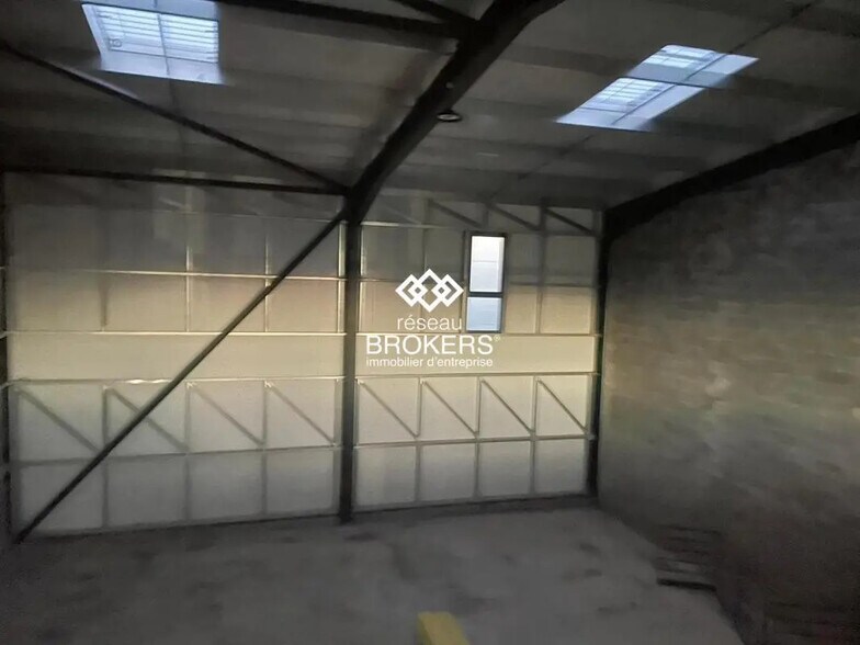 Industriel/Logistique dans Ennery à louer - Photo de l’immeuble – Image 3 sur 3