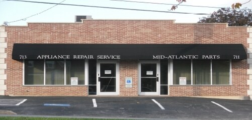 711-713 West Chester Pike, Havertown, PA à louer Photo principale– Image 1 sur 8