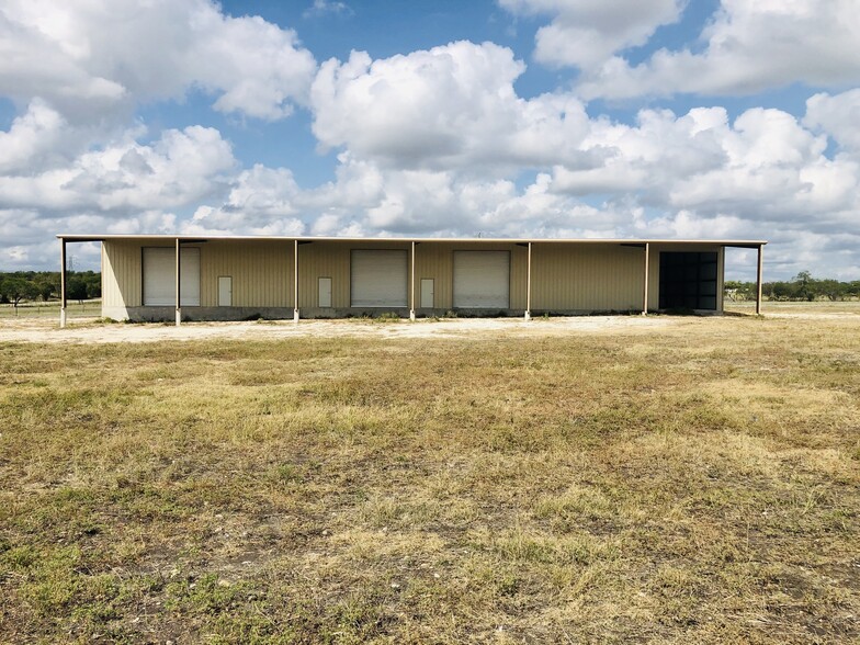 7049 Fm 1044, Marion, TX à louer - Photo de l’immeuble – Image 3 sur 6