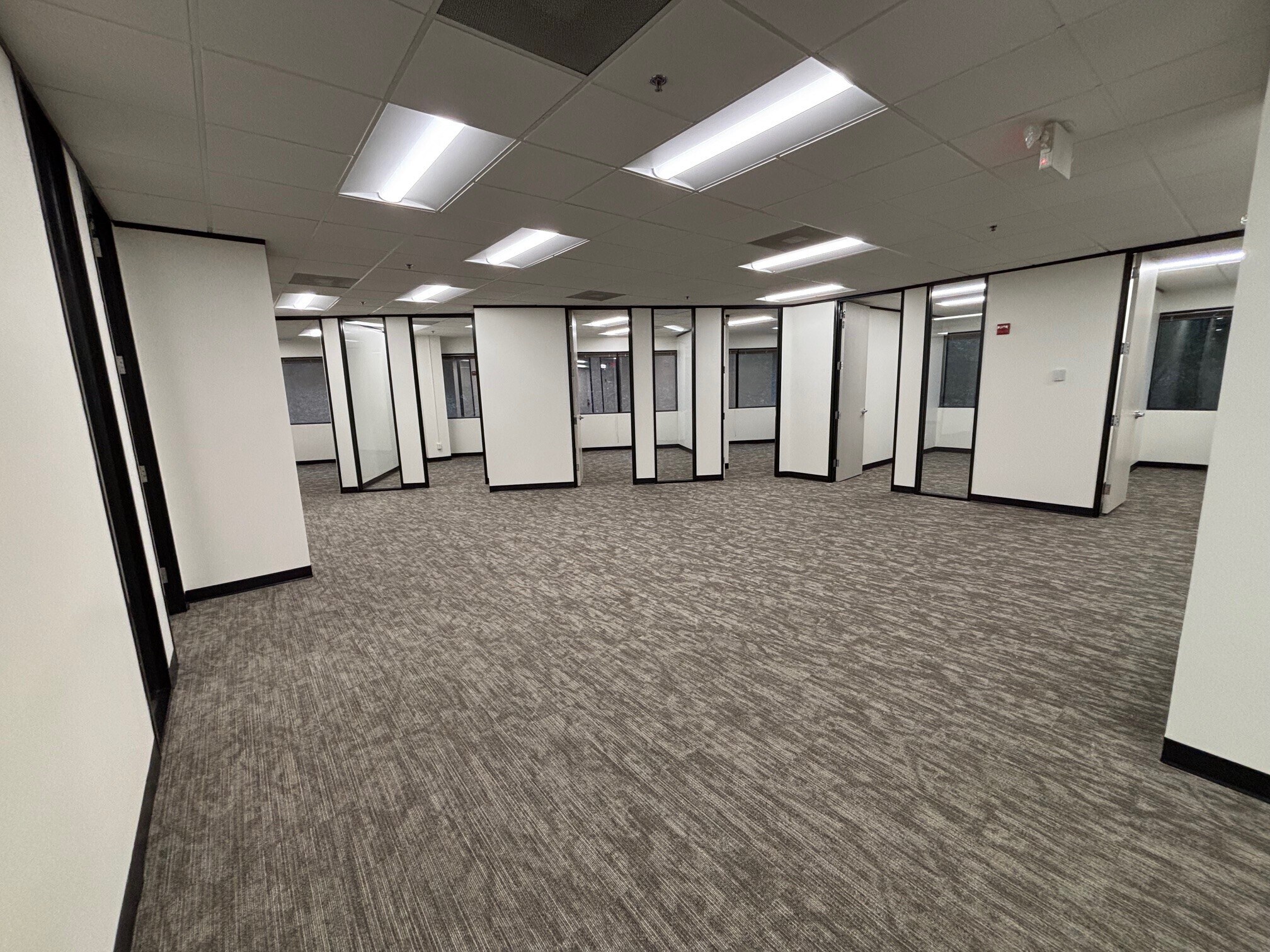 8834 N Capital of Texas Hwy, Austin, TX à louer Photo intérieure– Image 1 sur 5