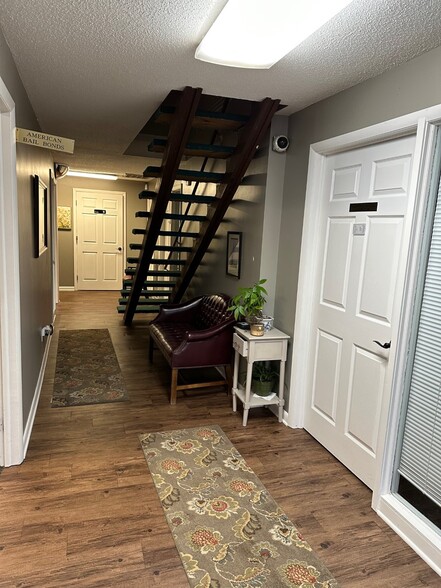 220 E Water St, Statesville, NC à louer - Photo principale – Image 1 sur 4