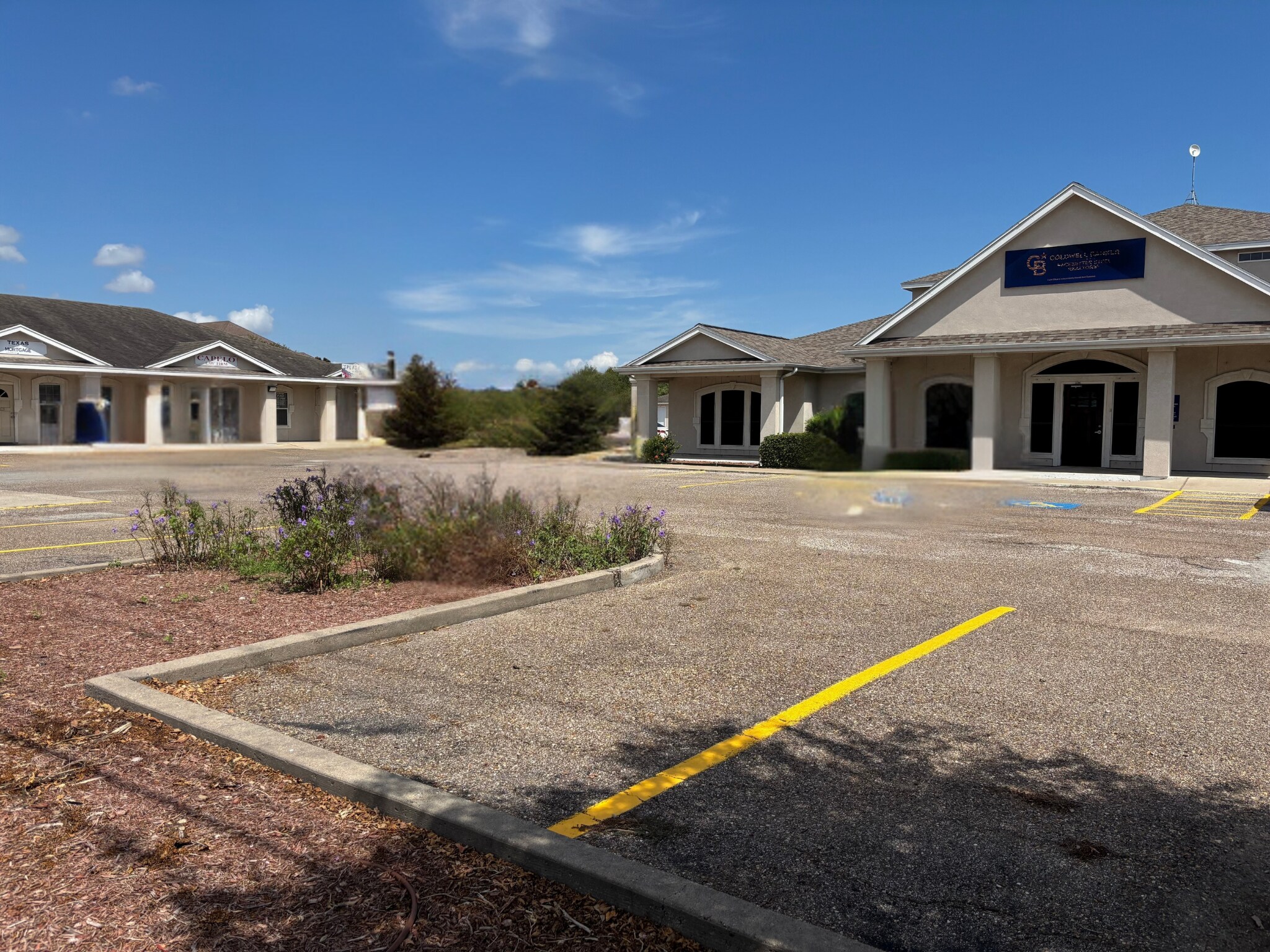 5030-5034 Holly Rd, Corpus Christi, TX à vendre Photo de l’immeuble– Image 1 sur 6