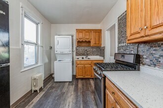 14-27 128th St, College Point, NY à louer Photo intérieure– Image 2 sur 4