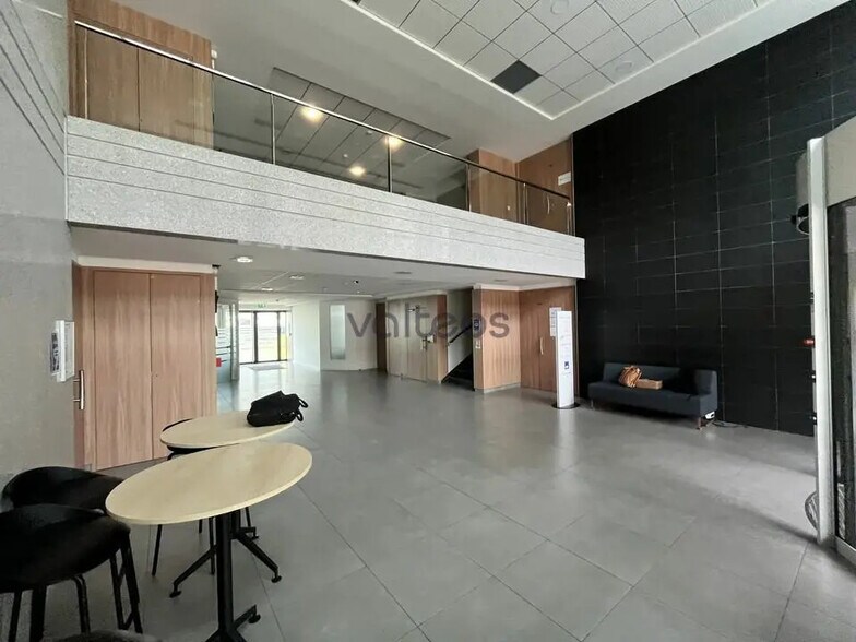 Avenue Georges Pompidou, Balma à louer - Hall d’entrée – Image 3 sur 10