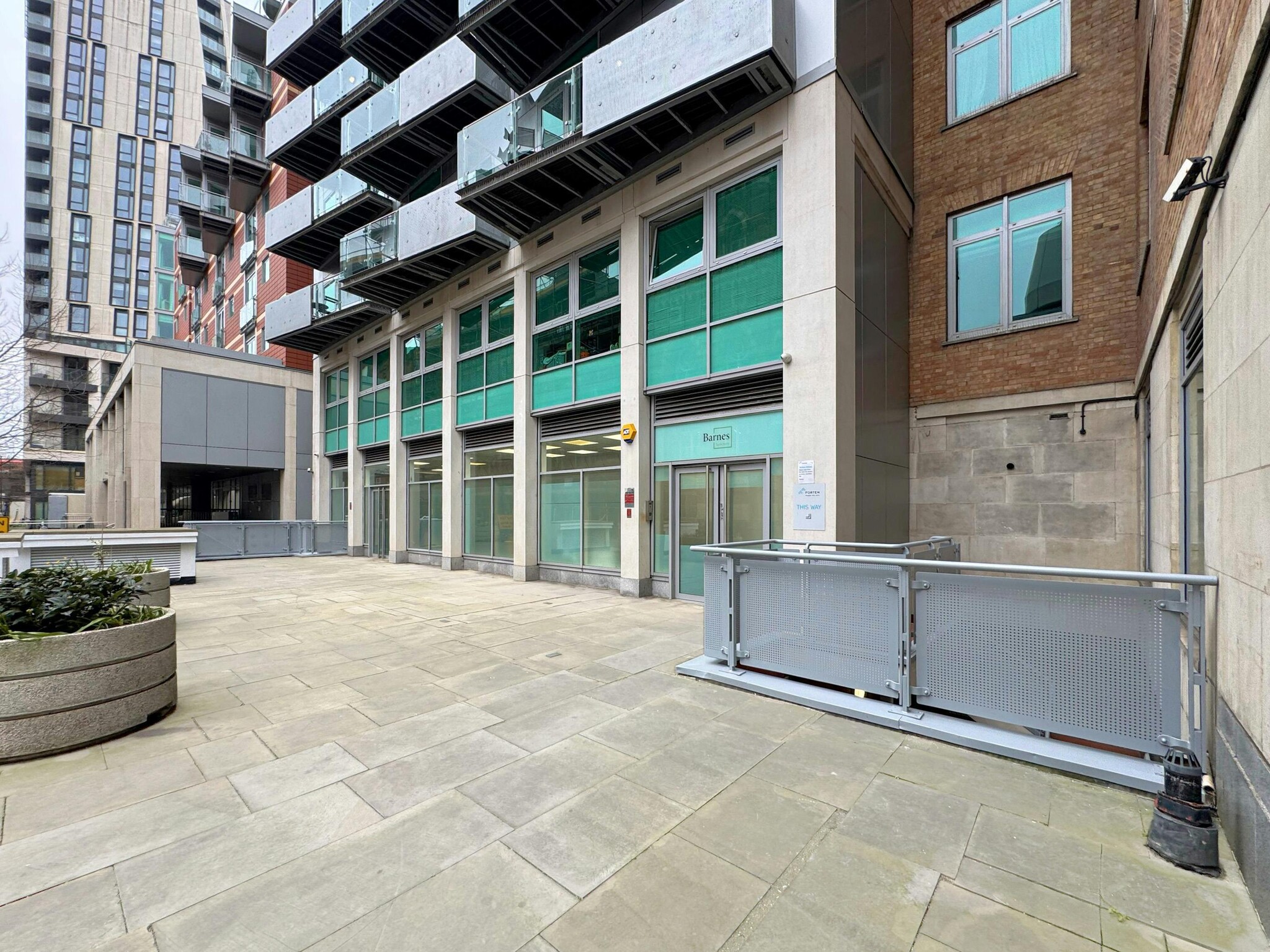 9 Albert Emba, Londres à louer Photo de l’immeuble– Image 1 sur 12