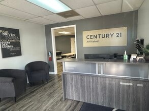 4707 W Gandy Blvd, Tampa, FL à louer Photo intérieure– Image 1 sur 27