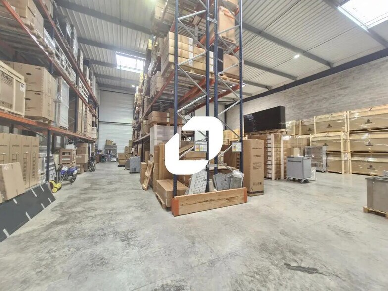 Local d’activités dans Bailly-Romainvilliers à louer - Photo de l’immeuble – Image 2 sur 8