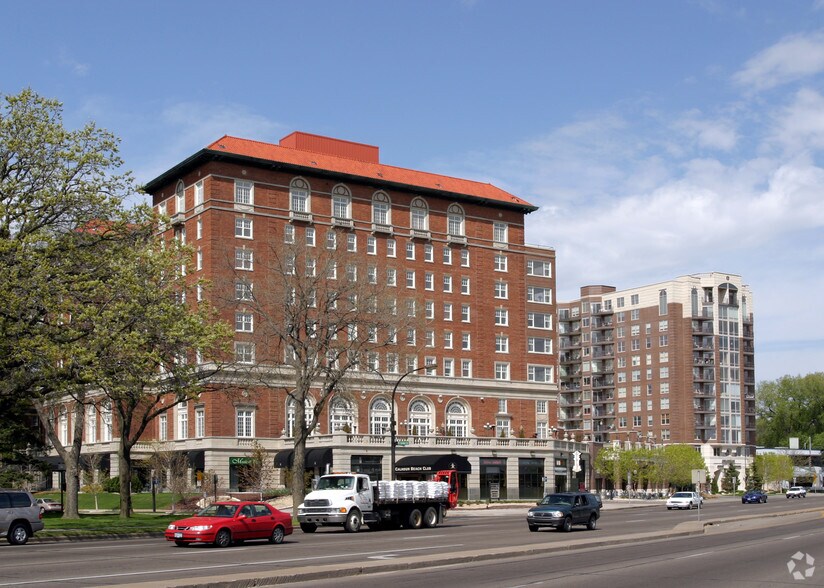 2900 Thomas Ave S, Minneapolis, MN à louer - Photo de l’immeuble – Image 2 sur 96