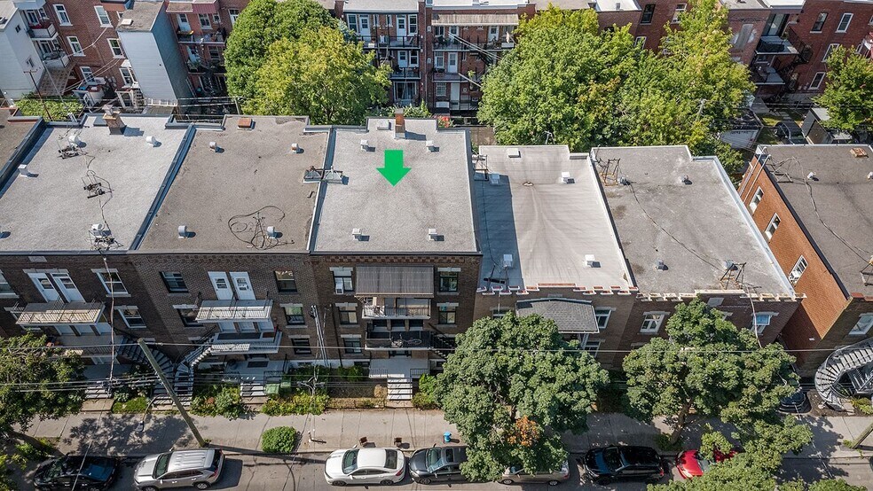 7814 Rue Berri, Montréal, QC à vendre - Photo de l’immeuble – Image 3 sur 4