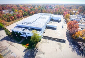 Plus de détails pour 3300 Veterans Memorial Hwy, Bohemia, NY - Industriel/Logistique à louer