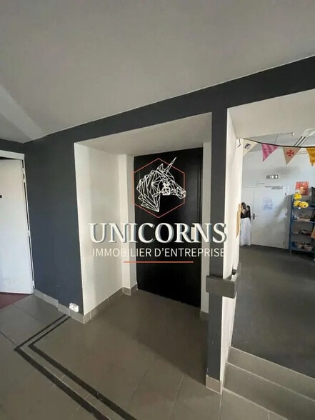 Bureau dans Cugnaux à vendre - Hall d’entrée – Image 3 sur 4