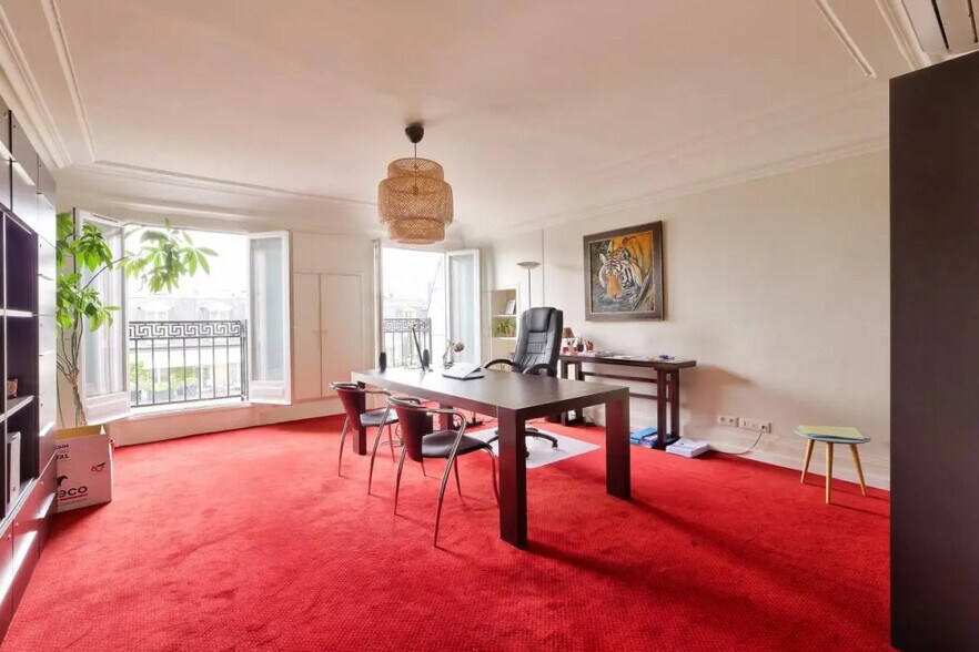 Bureau dans Paris à louer - Photo de l’immeuble – Image 2 sur 8