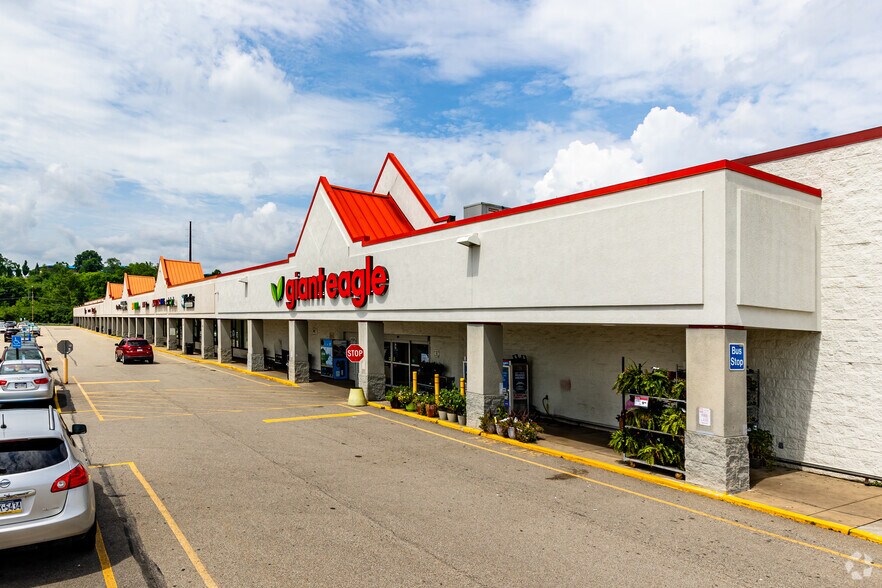 1300-1800 Hoffman Blvd, West Mifflin, PA à louer - Photo de l’immeuble – Image 1 sur 10