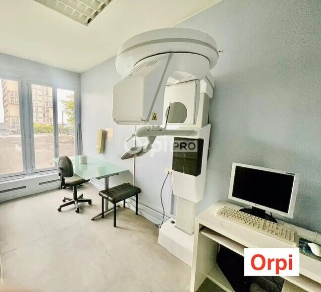 Local commercial dans Choisy-le-Roi à vendre - Photo intérieure – Image 2 sur 8