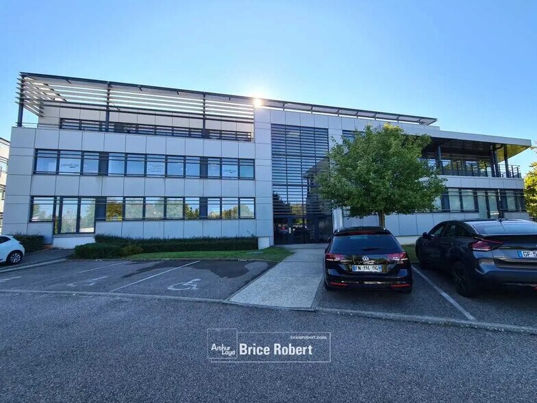 Bureau dans Saint-Priest à louer - Photo de l’immeuble – Image 3 sur 13