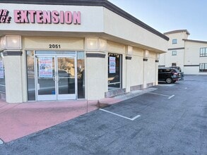 2051-2053 Winchester Blvd, Campbell, CA à louer Photo de l’immeuble– Image 2 sur 4