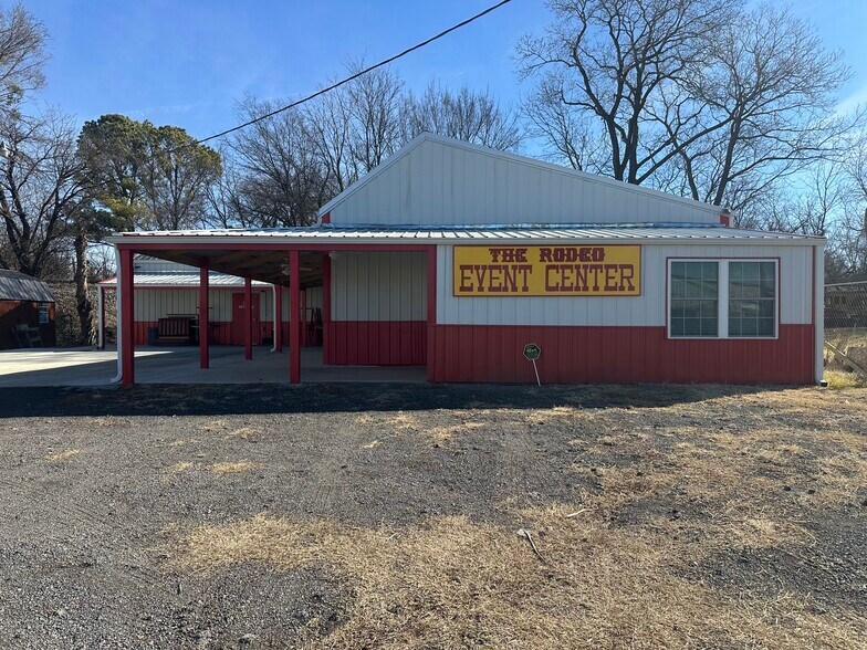 903 S Sioux St, Okmulgee, OK à vendre - Photo de l’immeuble – Image 1 sur 12