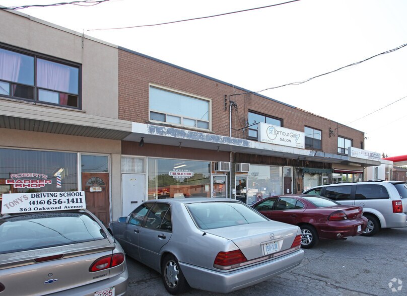 2877 Dufferin St, Toronto, ON à vendre - Photo de l’immeuble – Image 2 sur 2