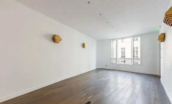 11 Rue Saint-Florentin, Paris à louer - Photo de l’immeuble – Image 3 sur 9