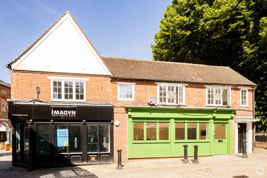1-3 Cornmarket, High Wycombe à vendre - Photo principale – Image 1 sur 1