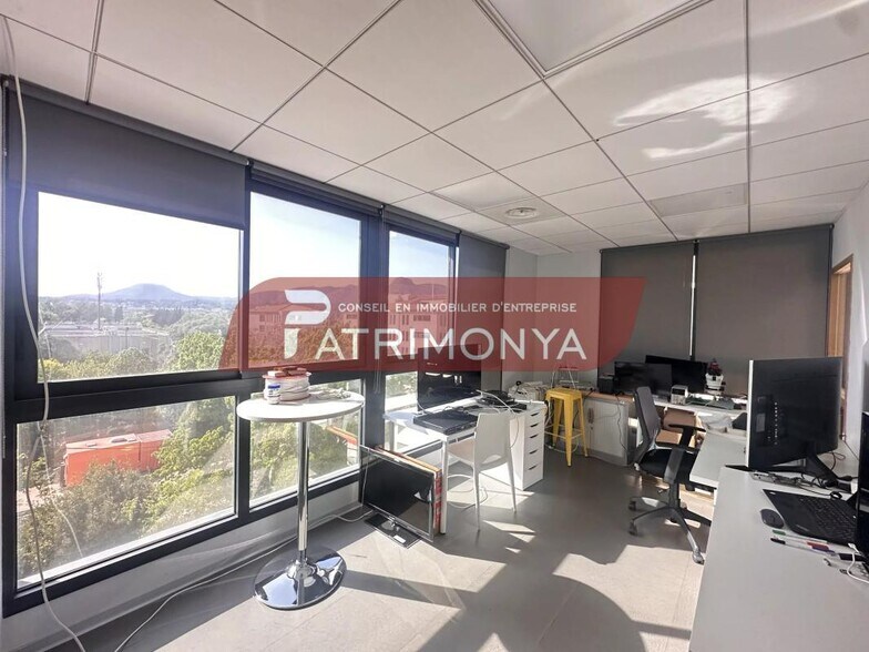 Bureau dans Aubagne à louer - Photo intérieure – Image 3 sur 6