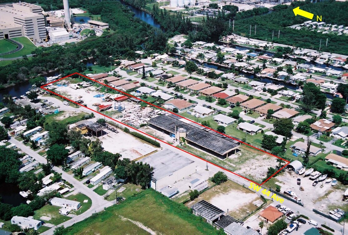 4600 SW 44th Ave, Fort Lauderdale, FL à louer Photo principale– Image 1 sur 9