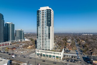 Plus de détails pour 7089 Yonge St, Markham, ON - Logement à vendre