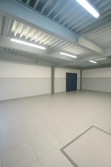 Local commercial dans Asnières-sur-Seine à vendre - Photo de l’immeuble – Image 2 sur 4