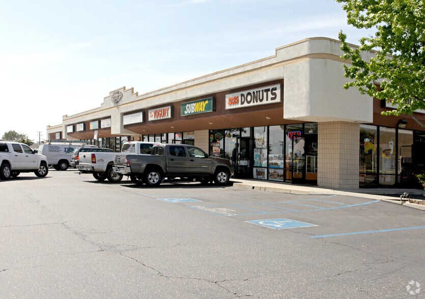 802-830 E Grand Ave, Arroyo Grande, CA à louer - Photo de l’immeuble – Image 3 sur 3