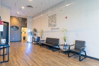 11251 S Eastern Ave, Henderson, NV à louer Photo intérieure– Image 2 sur 9