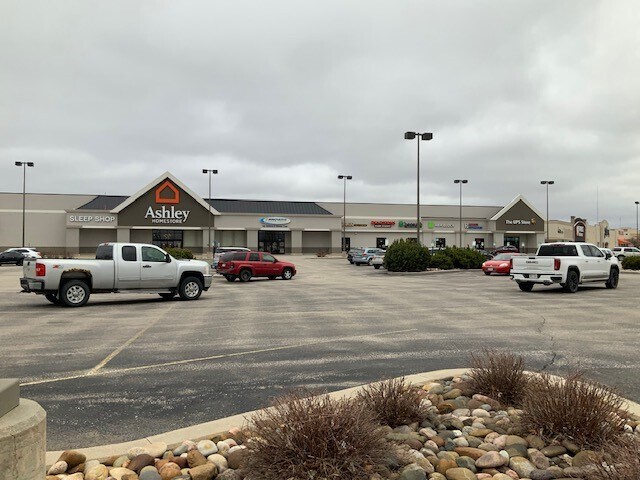 1215 Allen Dr, Grand Island, NE à louer - Photo de l’immeuble – Image 2 sur 10