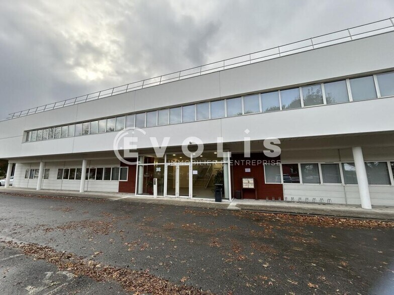 Bureau dans Mérignac à louer - Photo de l’immeuble – Image 1 sur 8