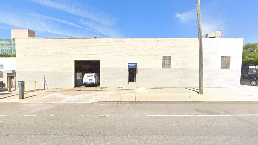3611 47th Ave, Long Island City, NY à louer - Photo principale – Image 1 sur 2
