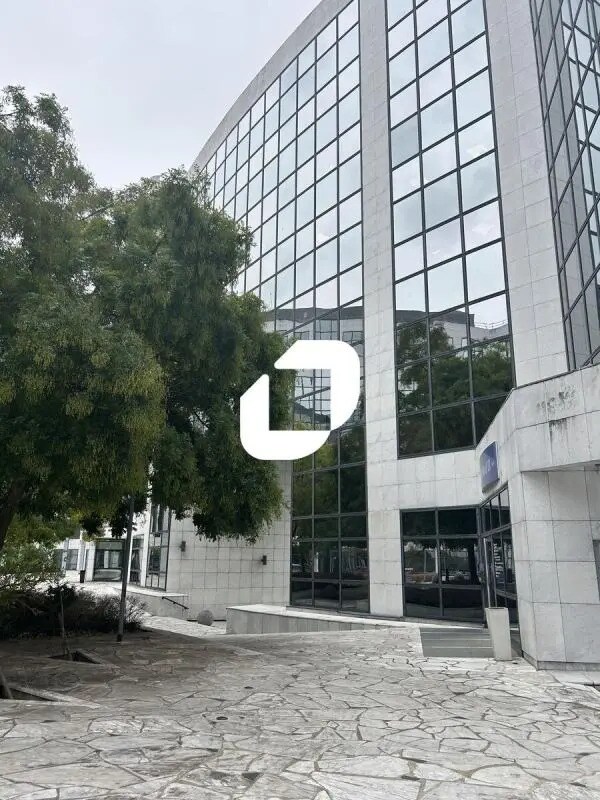 Bureau dans Noisy-le-Grand à vendre Photo de l’immeuble– Image 1 sur 4