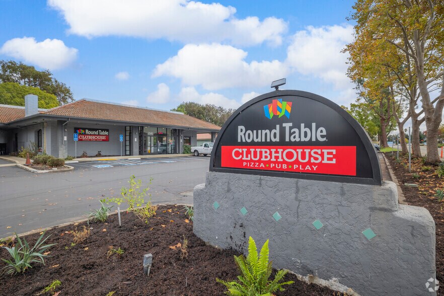 2540 San Ramon Valley Blvd, San Ramon, CA à vendre - Photo de l’immeuble – Image 3 sur 27