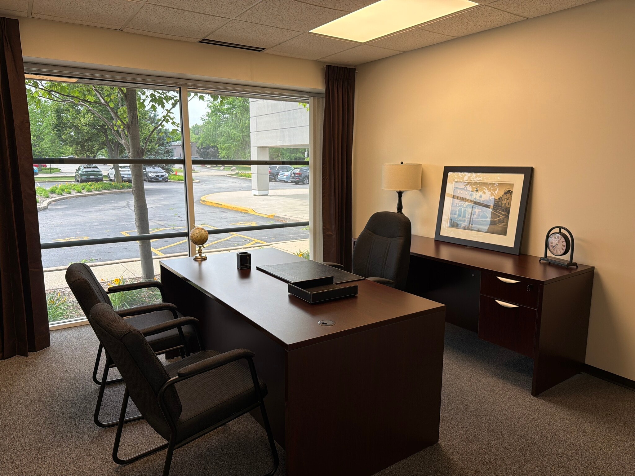 1320 Tower Rd, Schaumburg, IL à louer Photo intérieure– Image 1 sur 1