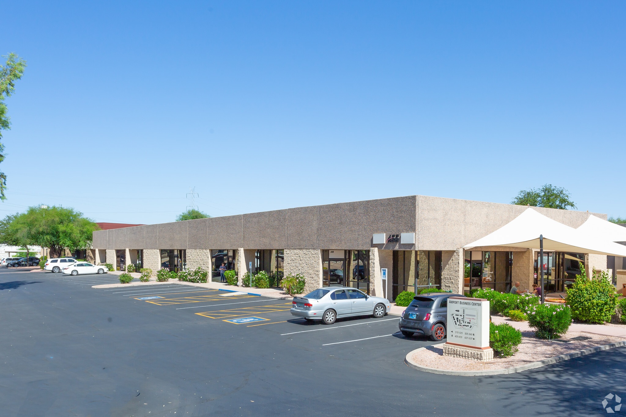 637 S 48th St, Tempe, AZ à louer Photo de l’immeuble– Image 1 sur 23