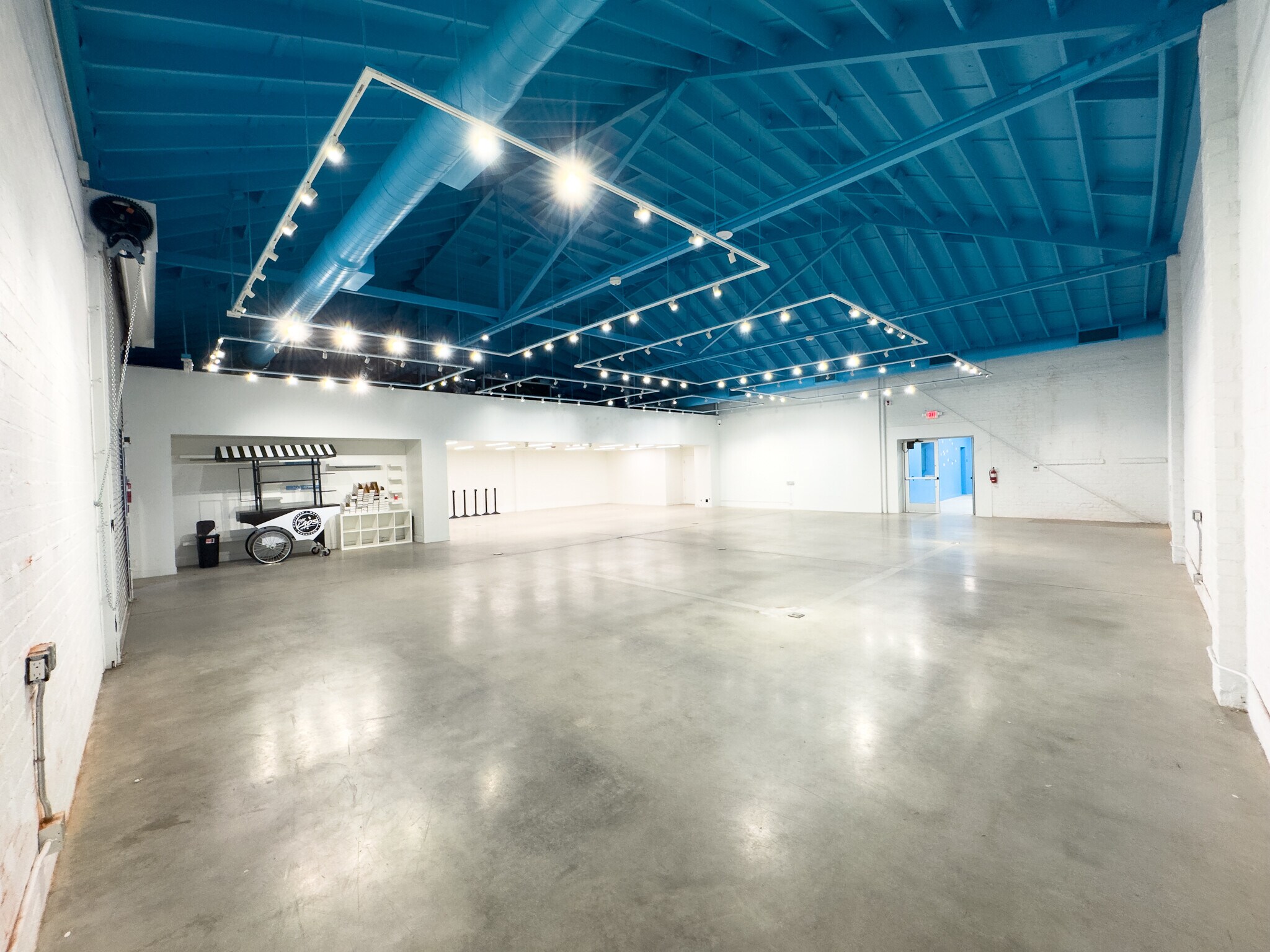 915 Venice Blvd, Los Angeles, CA à louer Photo principale– Image 1 sur 6