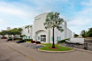 Plus de détails pour 3860-3890 Pembroke Rd, Hollywood, FL - Industriel/Logistique à louer