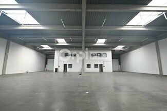 Plus de détails pour 5 Rue Jacques Tati, Vaulx-en-Velin - Bureau, Local d'activités à louer