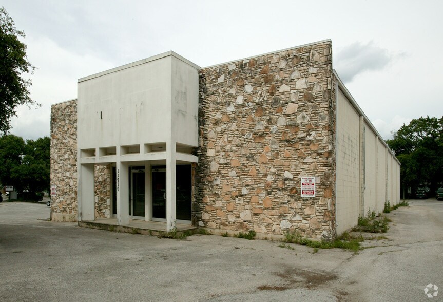 11910 Radium St, San Antonio, TX à louer - Photo de l’immeuble – Image 2 sur 5