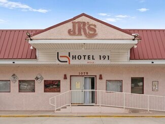 Plus de détails pour 1075 S Highway 191, Moab, UT - Hôtellerie à vendre