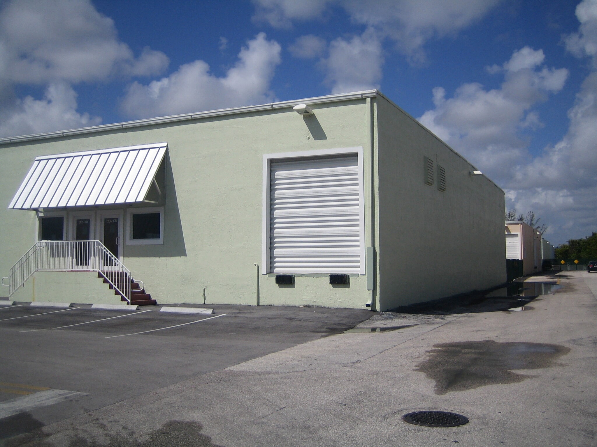 1200-1340 Stirling Rd, Dania Beach, FL à louer Photo de l’immeuble– Image 1 sur 8