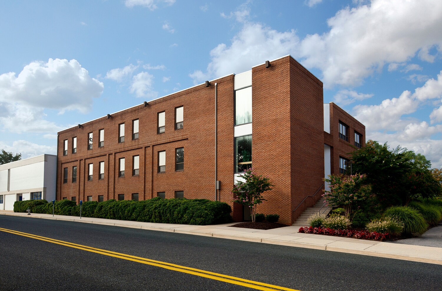 12276 Wilkins Ave, Rockville, MD à louer Photo principale– Image 1 sur 13