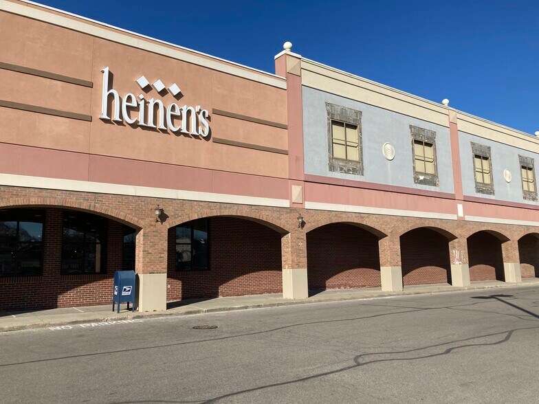 16601-17125 Chagrin Blvd, Shaker Heights, OH à louer - Photo de l’immeuble – Image 2 sur 20