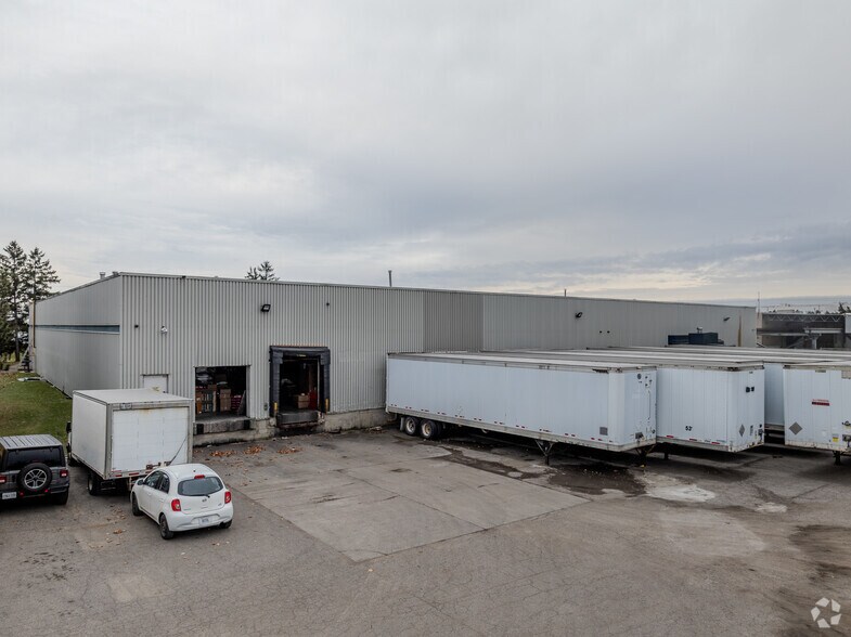 28 Automatic Rd, Brampton, ON à vendre - Photo de l’immeuble – Image 2 sur 3