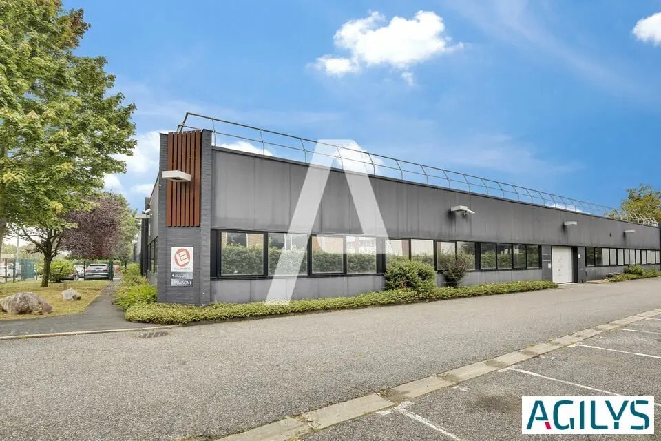 Local d’activités dans Villebon-sur-Yvette à louer Photo de l’immeuble– Image 1 sur 14