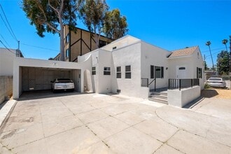 10944 Kling St, North Hollywood, CA à louer Photo de l’immeuble– Image 1 sur 2